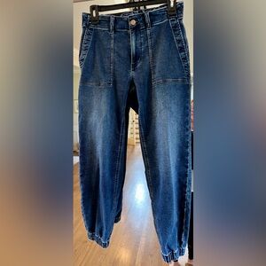 JCrew jogger jeans with elastic waist size 27
